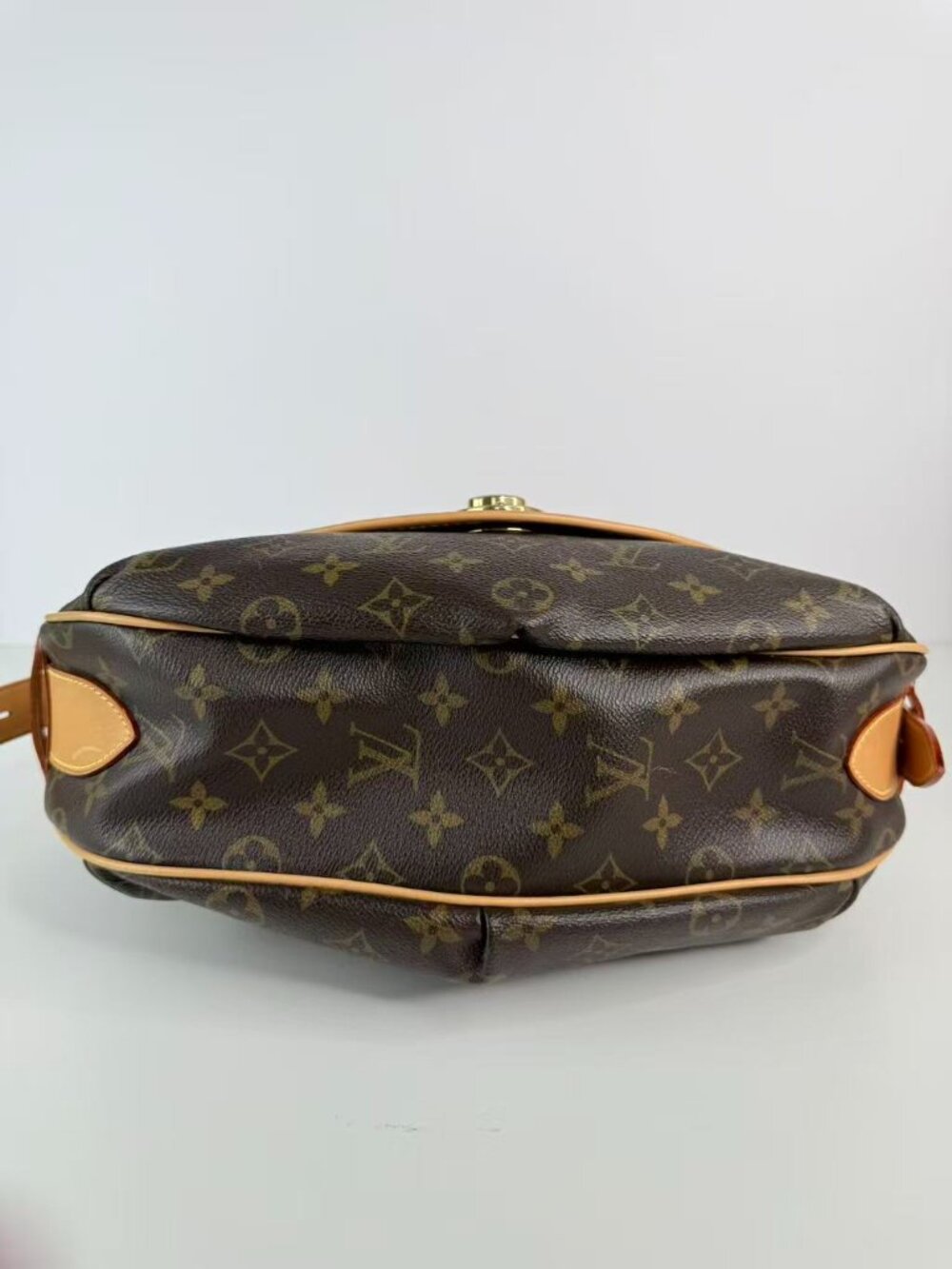 louis vuitton tulum handbag monogram canvas - Picture 9 of 13